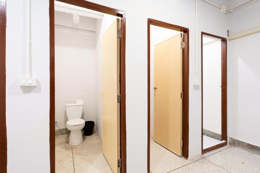 Photo of Bathroom in Wat Bowon Niwet