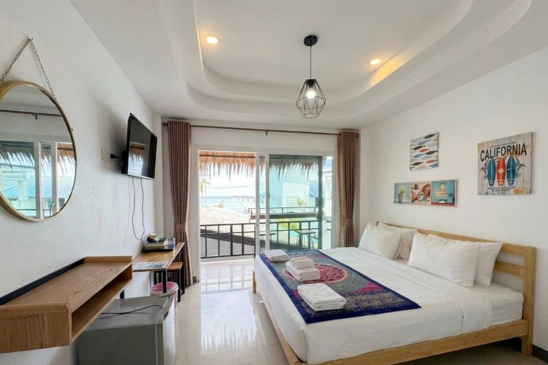 Photo of Bedroom in Koh Lan