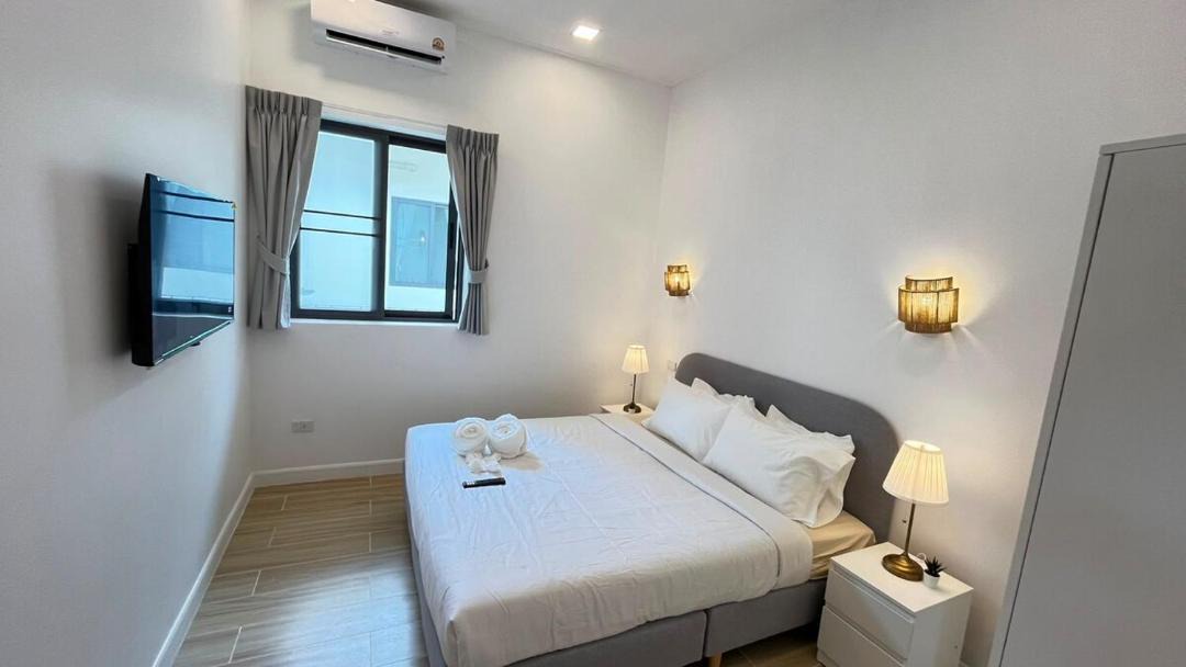 Photo of Bedroom in Srithanu