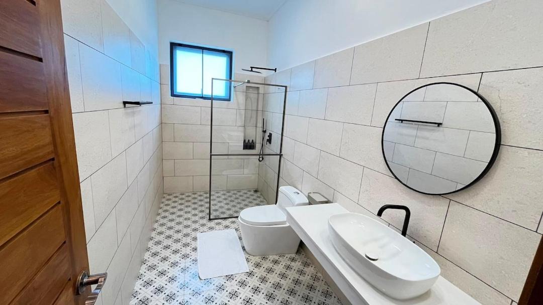 Photo of Bathroom in Srithanu