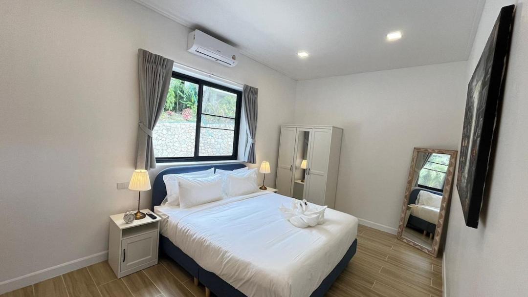 Photo of Bedroom in Srithanu