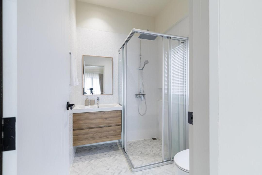 Photo of Bathroom in Khlong Tan Nuea