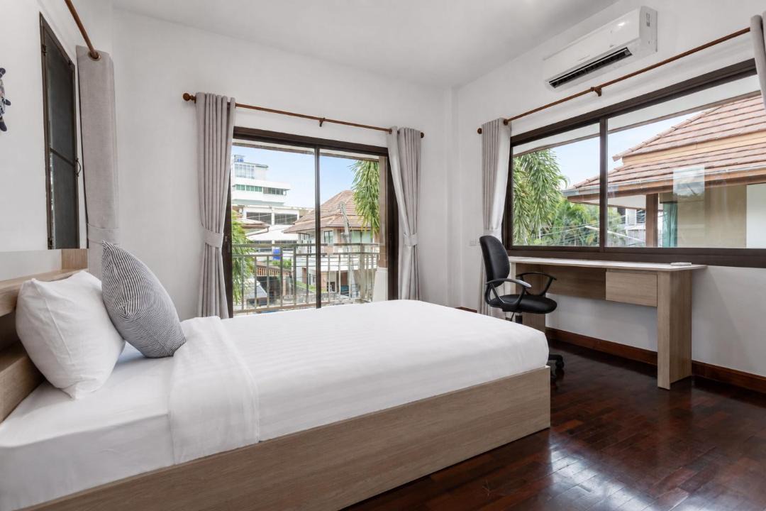 Photo of Bedroom in Nanai Road