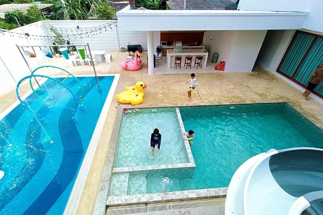 Photo of Others in Saen Suk