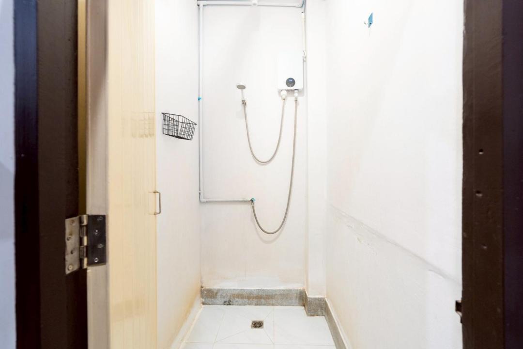 Photo of Bathroom in Wat Bowon Niwet