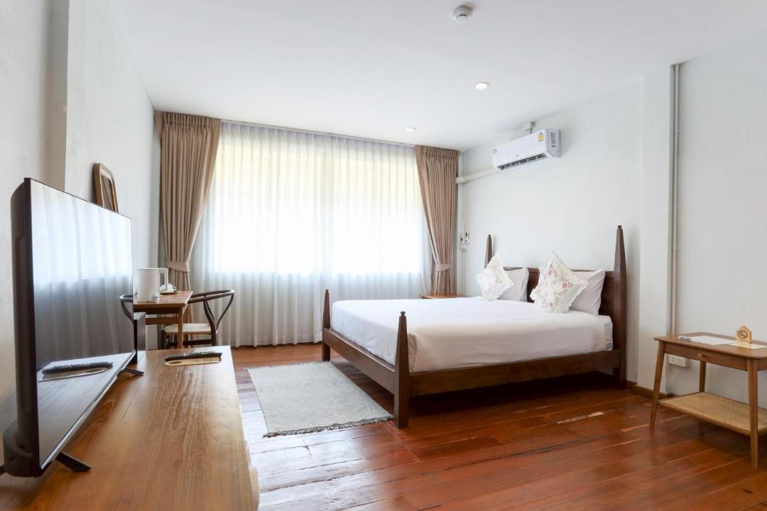 Photo of Bedroom in Bang Khun Phrom