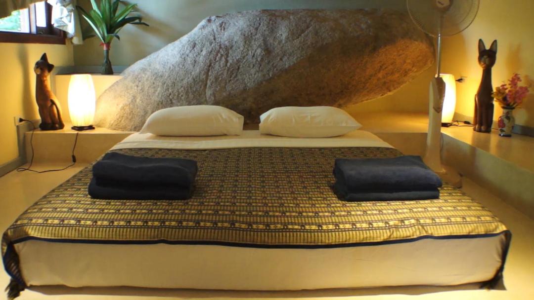 Photo of Bedroom in Laem Set
