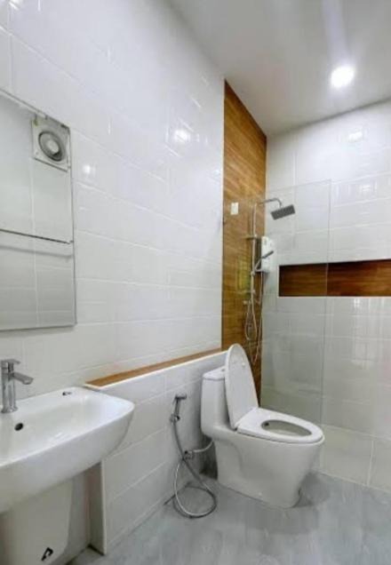 Photo of Bathroom in Thon Buri