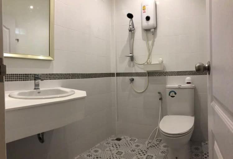 Photo of Bathroom in Lak Si