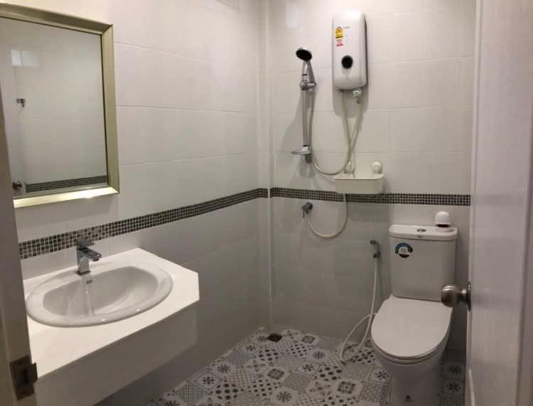 Photo of Bathroom in Lak Si