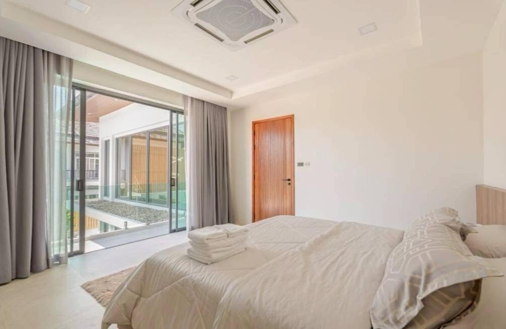 Photo of Bedroom in Chalong