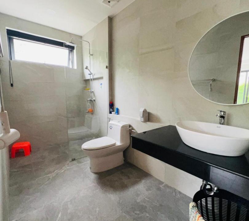 Photo of Bathroom in Maret