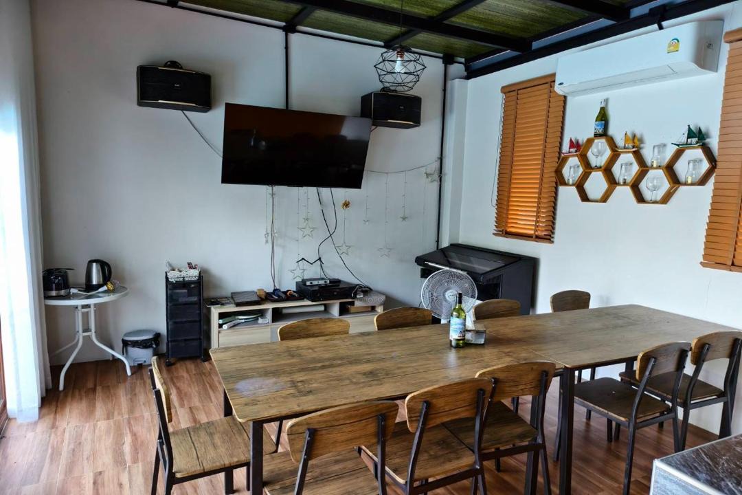 Photo of Others in Phrom Khiri