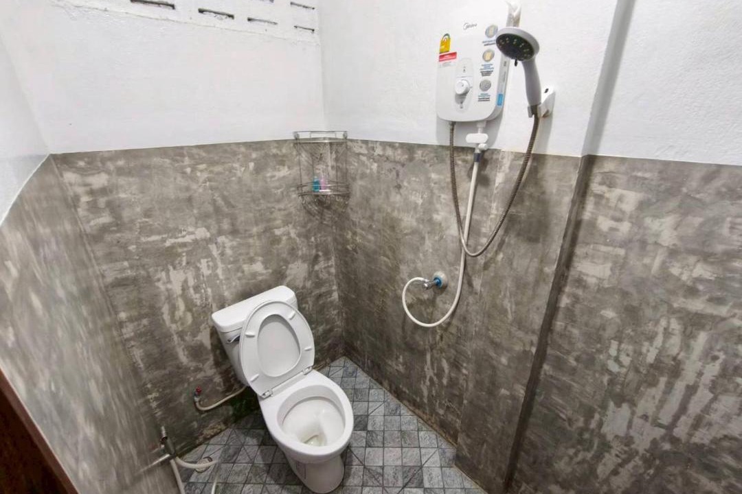 Photo of Bathroom in Pak Nam