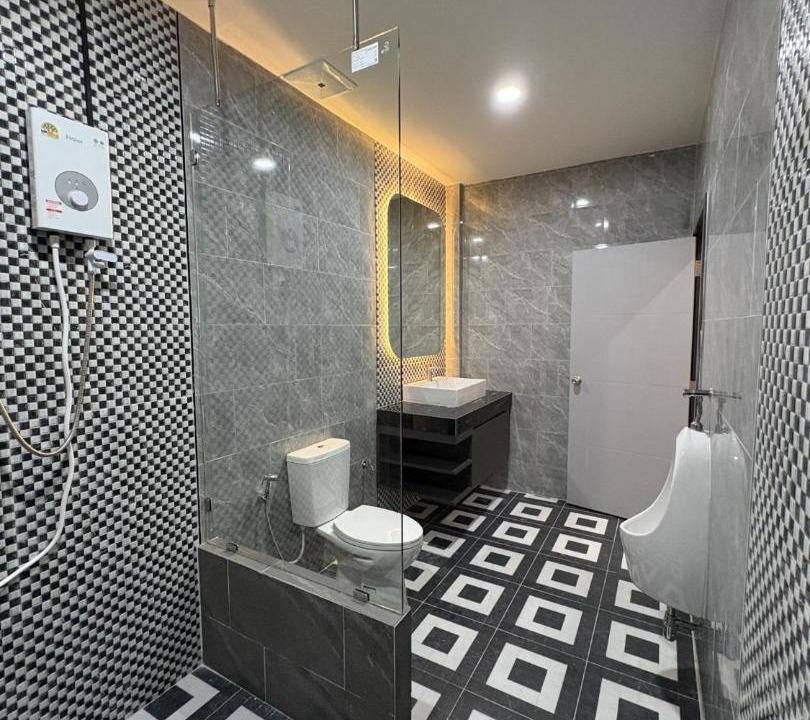 Photo of Bathroom in Chaiyasathan