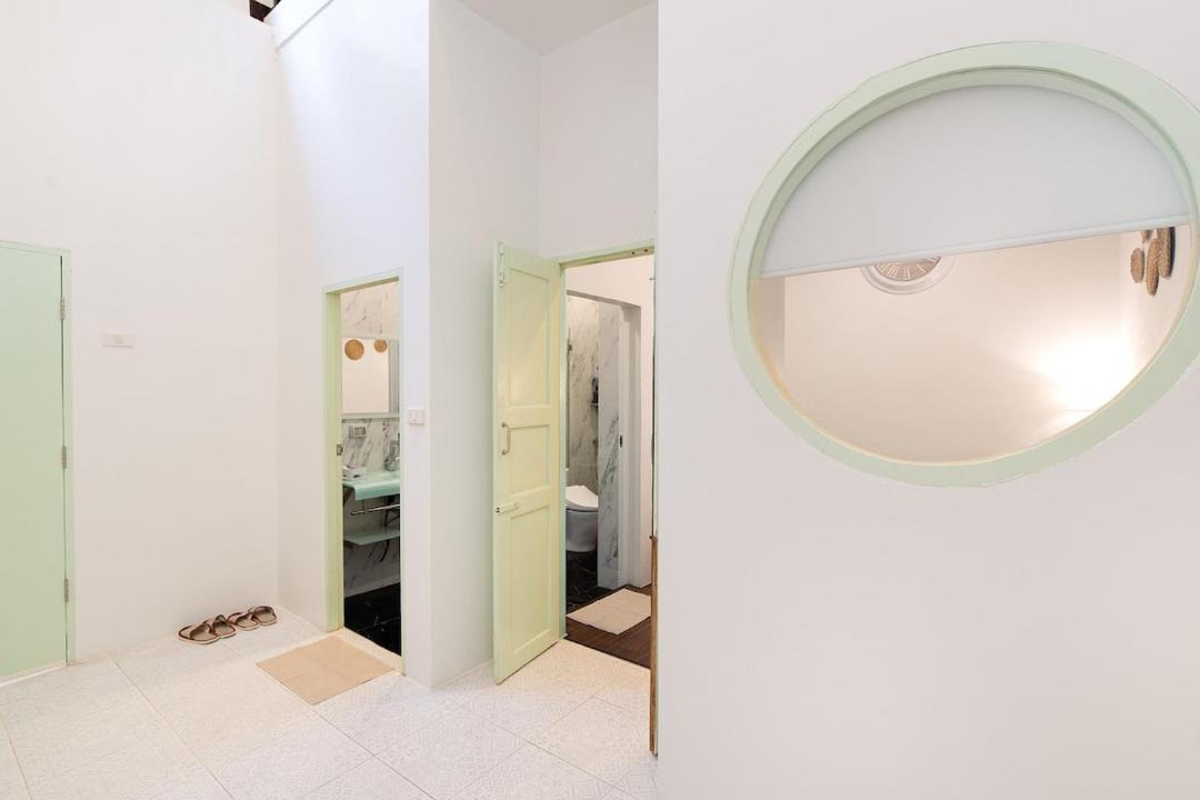 Photo of Bathroom in Si Phraya
