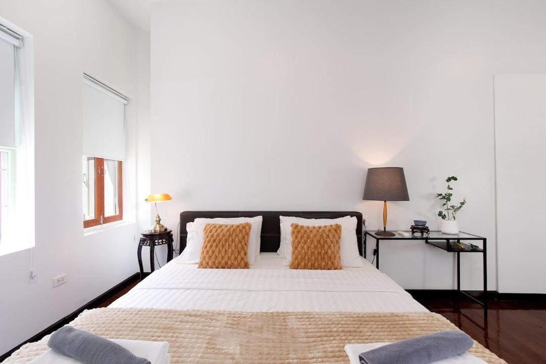 Photo of Bedroom in Si Phraya