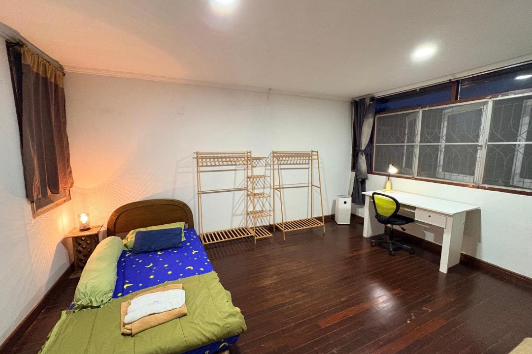 Photo of Bedroom in Samsen Nok