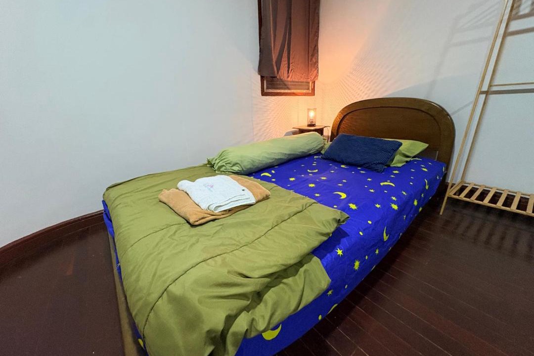 Photo of Bedroom in Samsen Nok