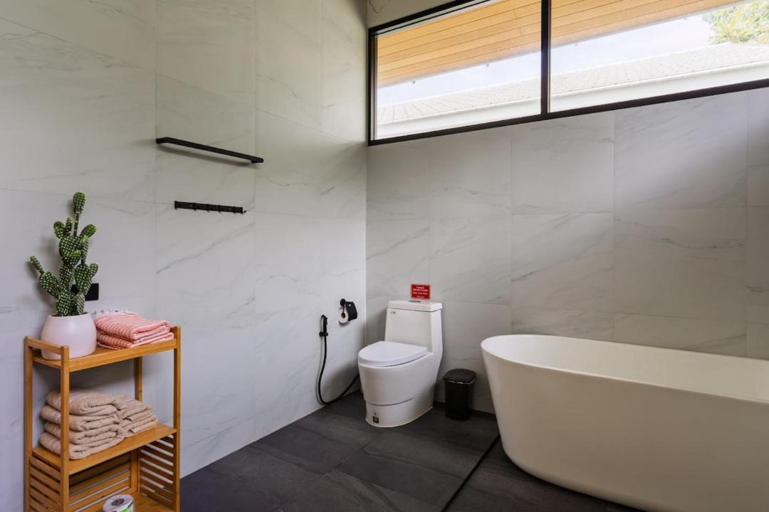 Photo of Bathroom in Srithanu