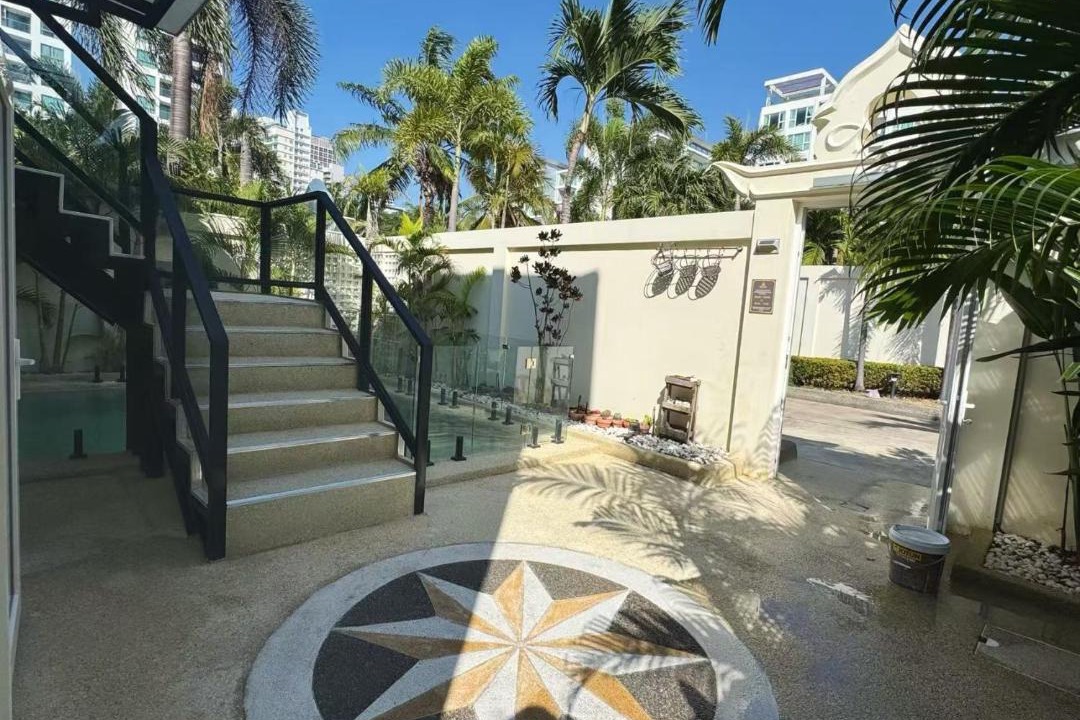 Photo of Patio Balcony in Pratumnak Hill