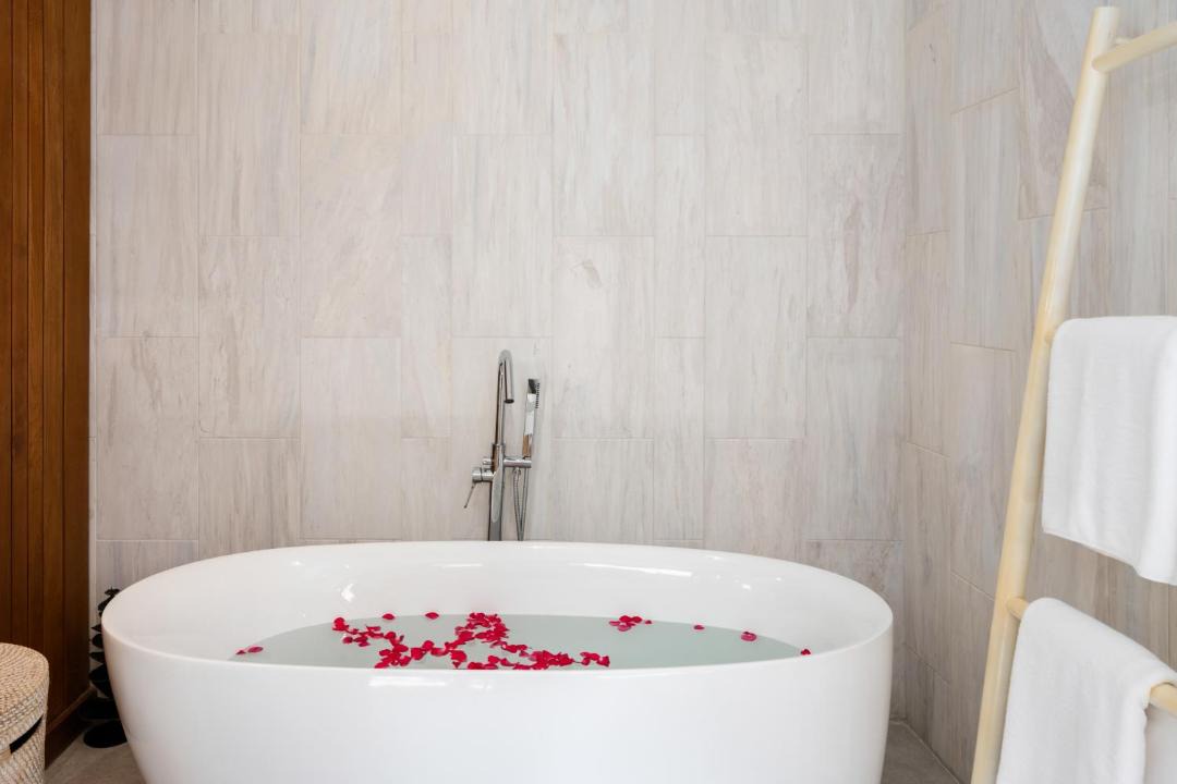 Photo of Bathroom in Laem Set