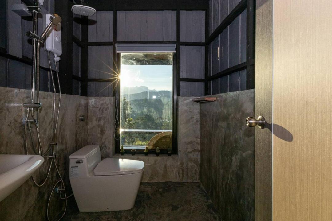 Photo of Bathroom in Mae Kon