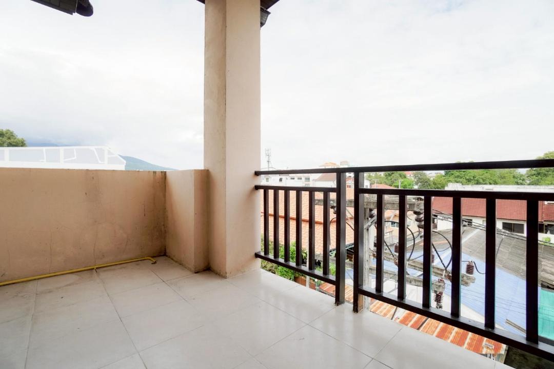 Photo of Patio Balcony in Sri Phum