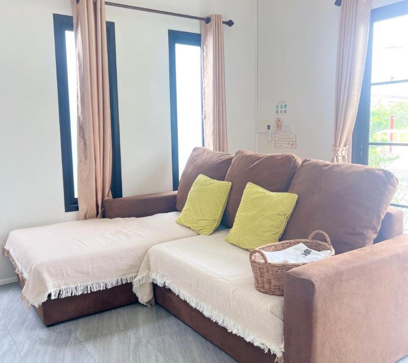 Photo of Livingroom in Racha Thewa