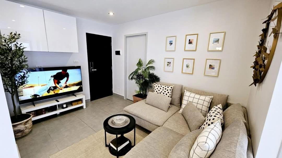 Photo of Livingroom in Chalong