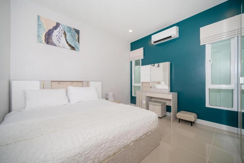 Photo of Bedroom in Thep Kasattri