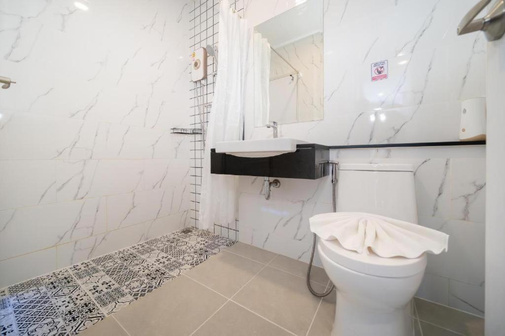 Photo of Bathroom in Thep Kasattri
