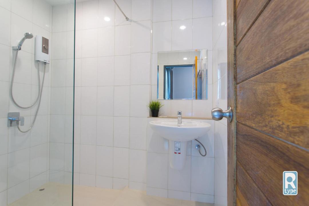 Photo of Bathroom in Khuekkhak