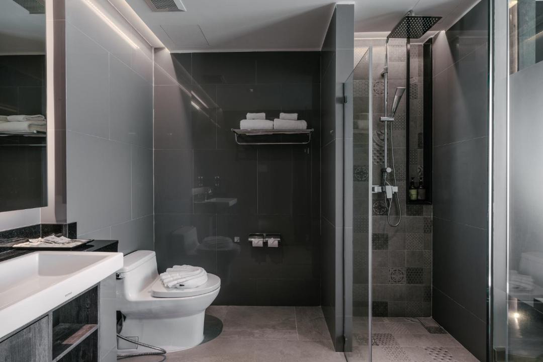 Photo of Bathroom in Nanai Road