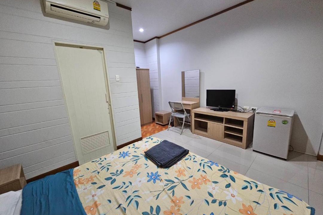 Photo of Bedroom in Talat Nuea
