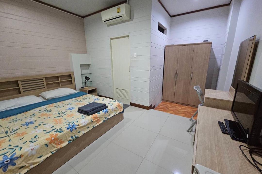 Photo of Bedroom in Talat Nuea