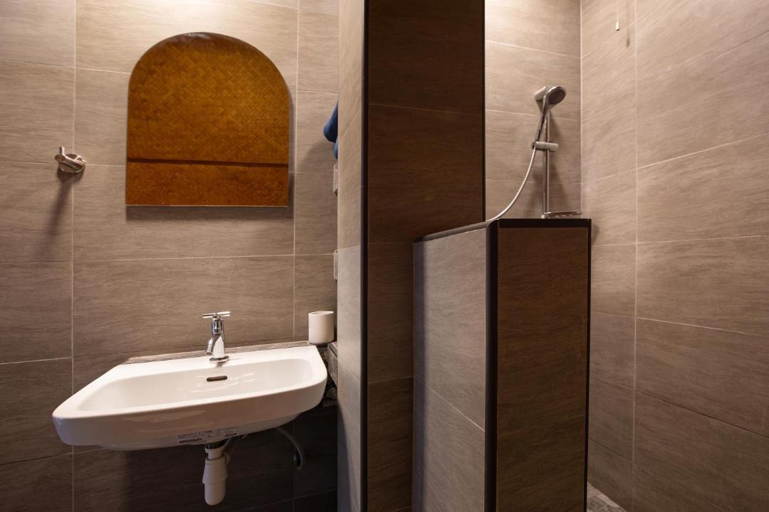 Photo of Bathroom in Nanai Road