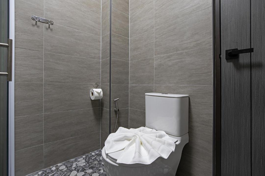 Photo of Bathroom in Nanai Road