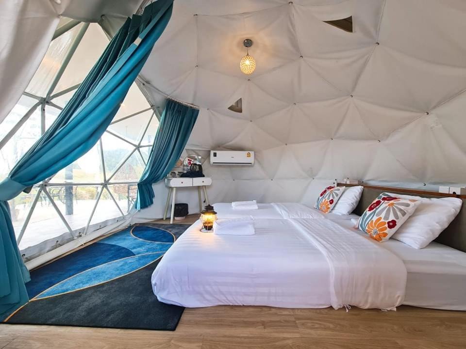 Photo of Bedroom in Huai Makhuea Som