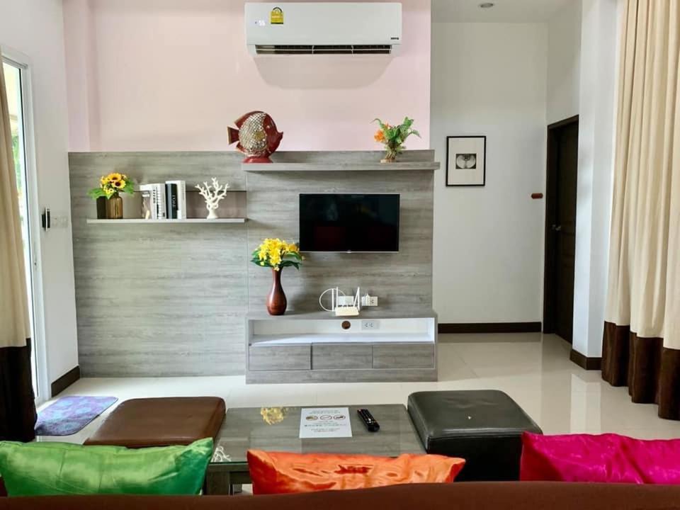Photo of Livingroom in Nai Harn