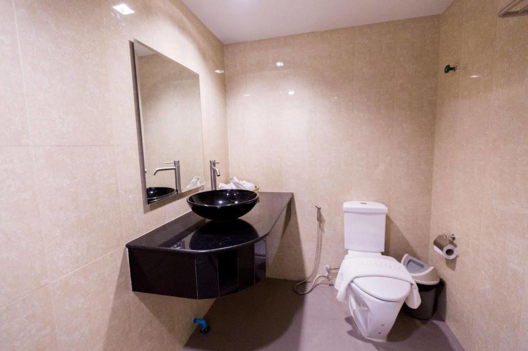 Photo of Bathroom in Thanon Phaya Thai