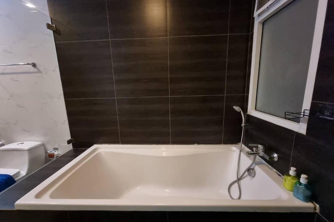 Photo of Bathroom in Na Kluea