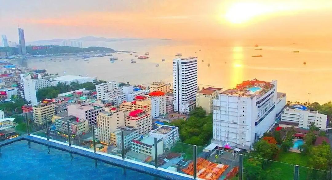 Photo of Others in Pattaya Bay