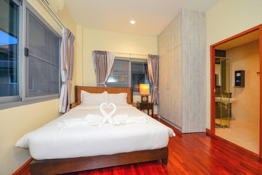 Photo of Bedroom in Nanai Road