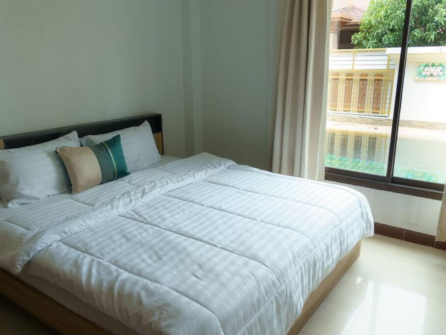 Photo of Bedroom in Nanai Road