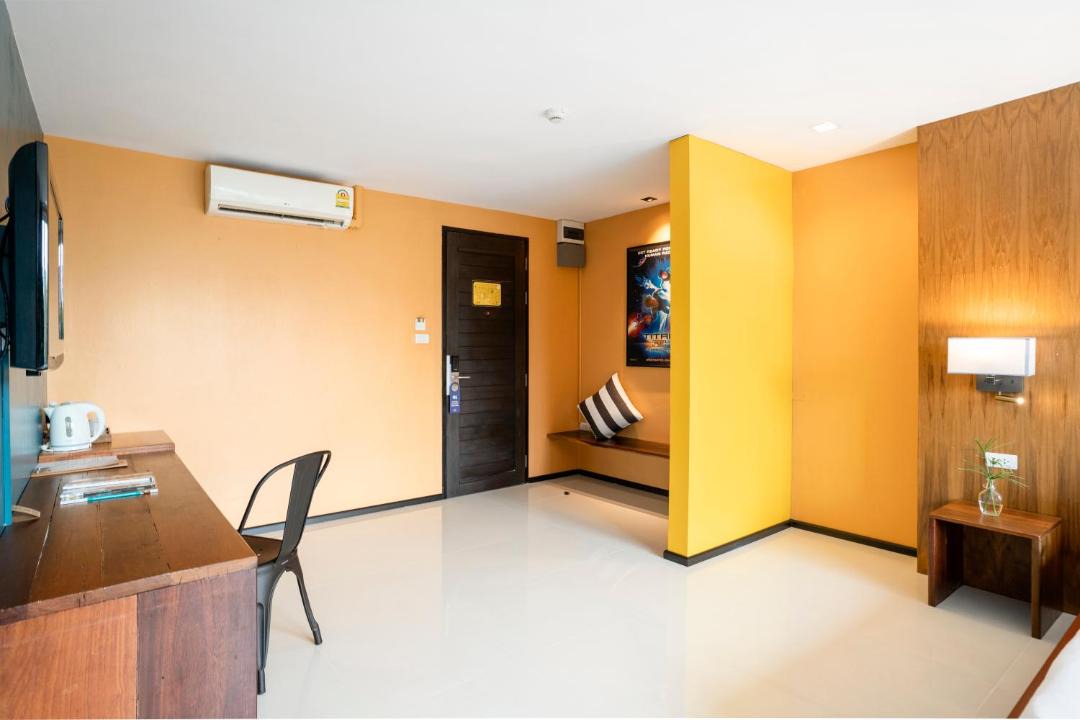 Photo of Others in Samsen Nok