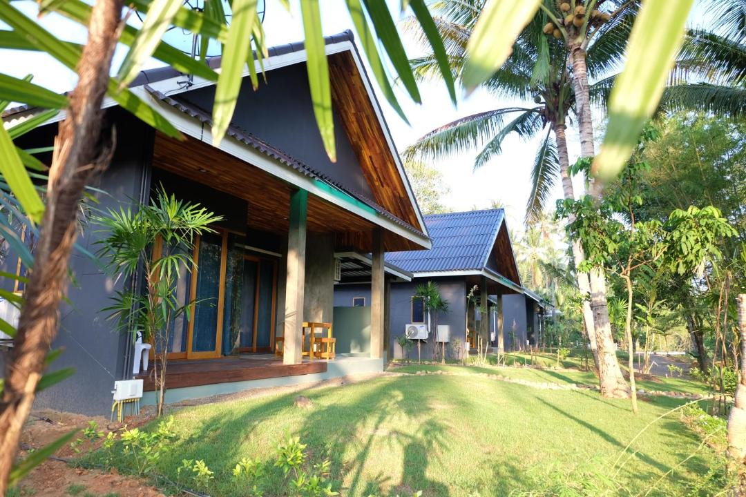 Photo of Others in Bang Mak