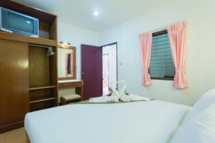 Photo of Bedroom in Nanai Road