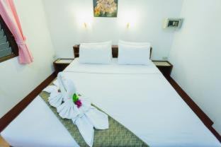 Photo of Bedroom in Nanai Road