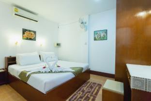 Photo of Bedroom in Nanai Road